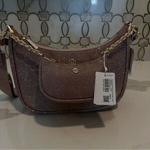 NWT Lululemon City Essentials Shoulder and Nano Bag Glitter champagne (pink)